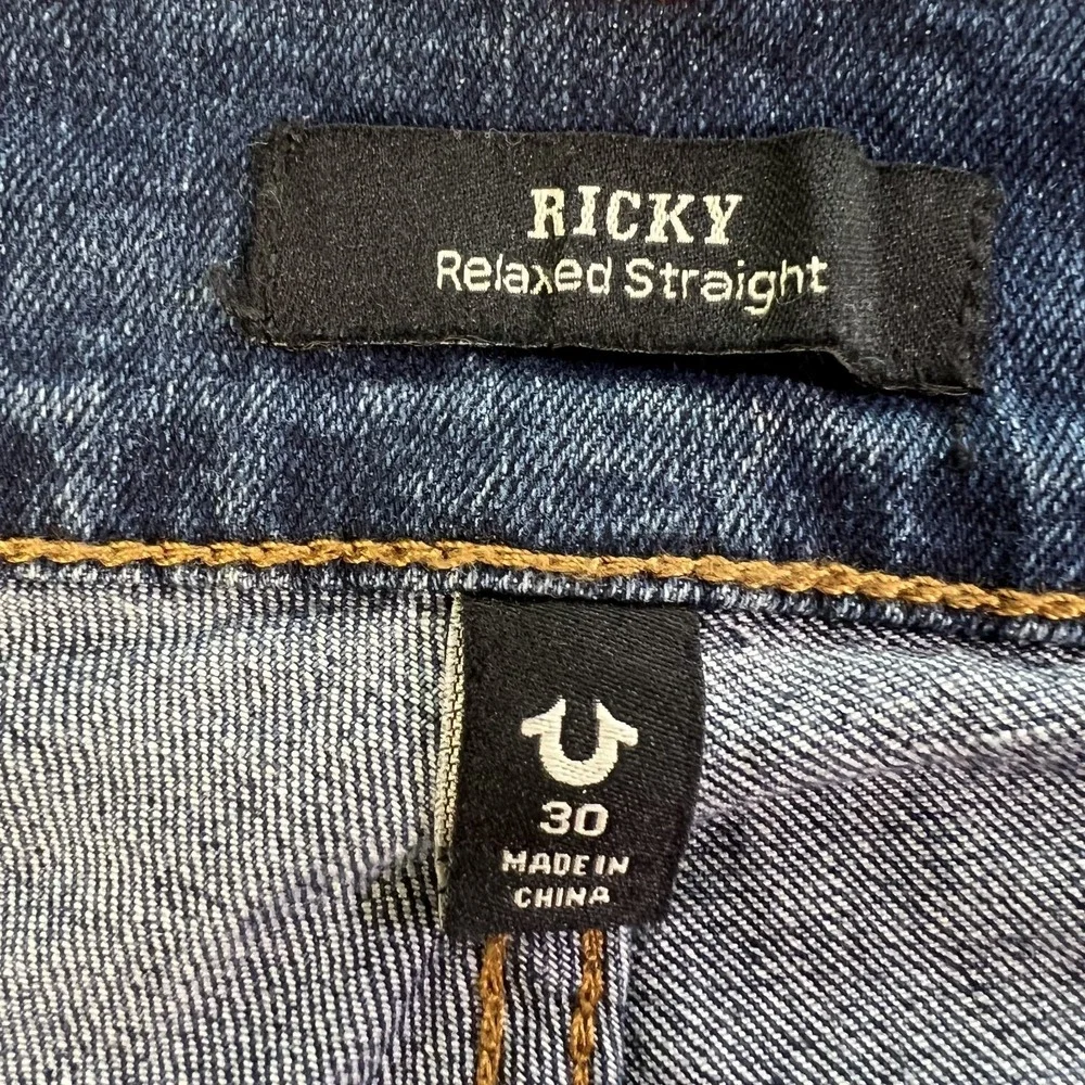 TRUE RELIGION Ricky Relaxed Straight Snap Flap Jean Mens 30/34 (READ) 700644 NWT